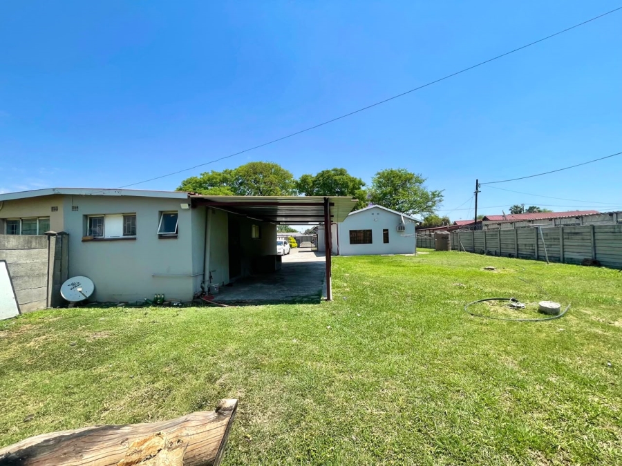 3 Bedroom Property for Sale in Rustenburg North North West